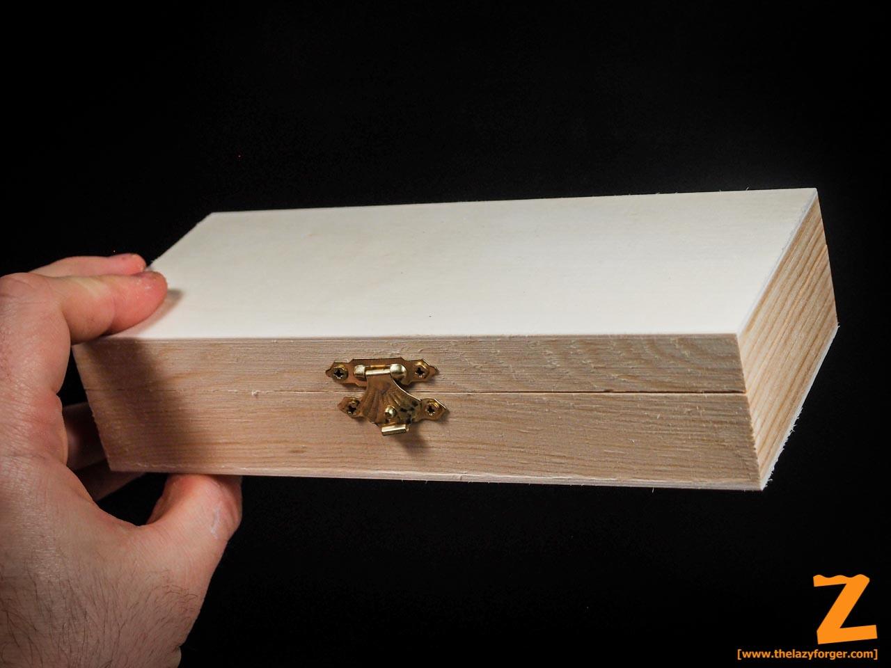 Small Wooden Miniatures Case