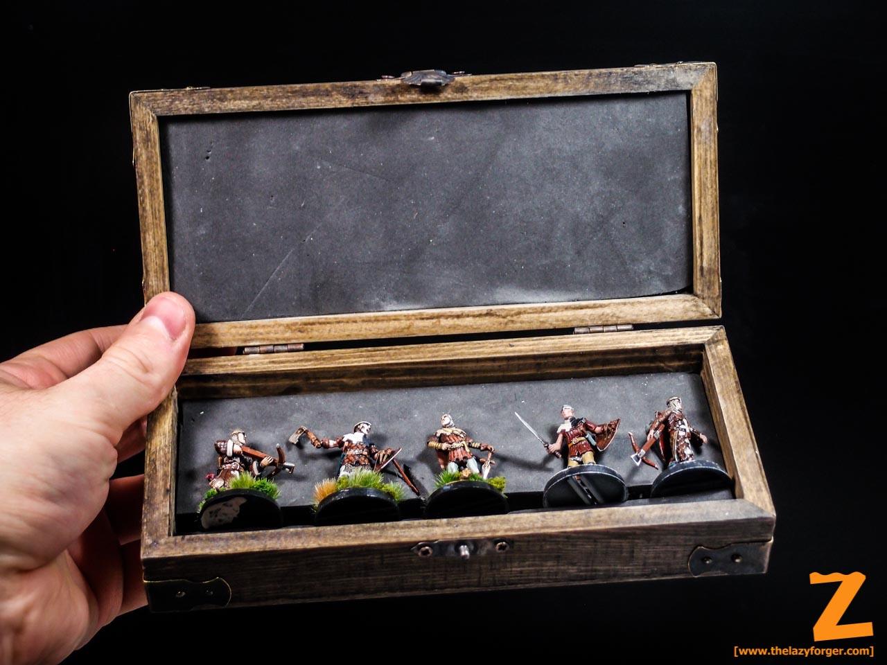 Small Wooden Miniatures Case